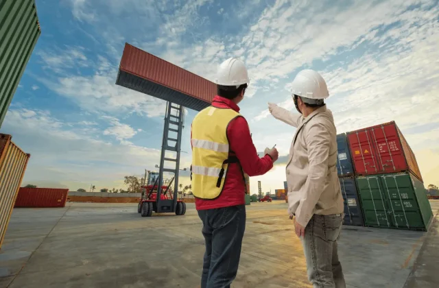Global Sourcing vs Local Procurement: Finding the Right Balance